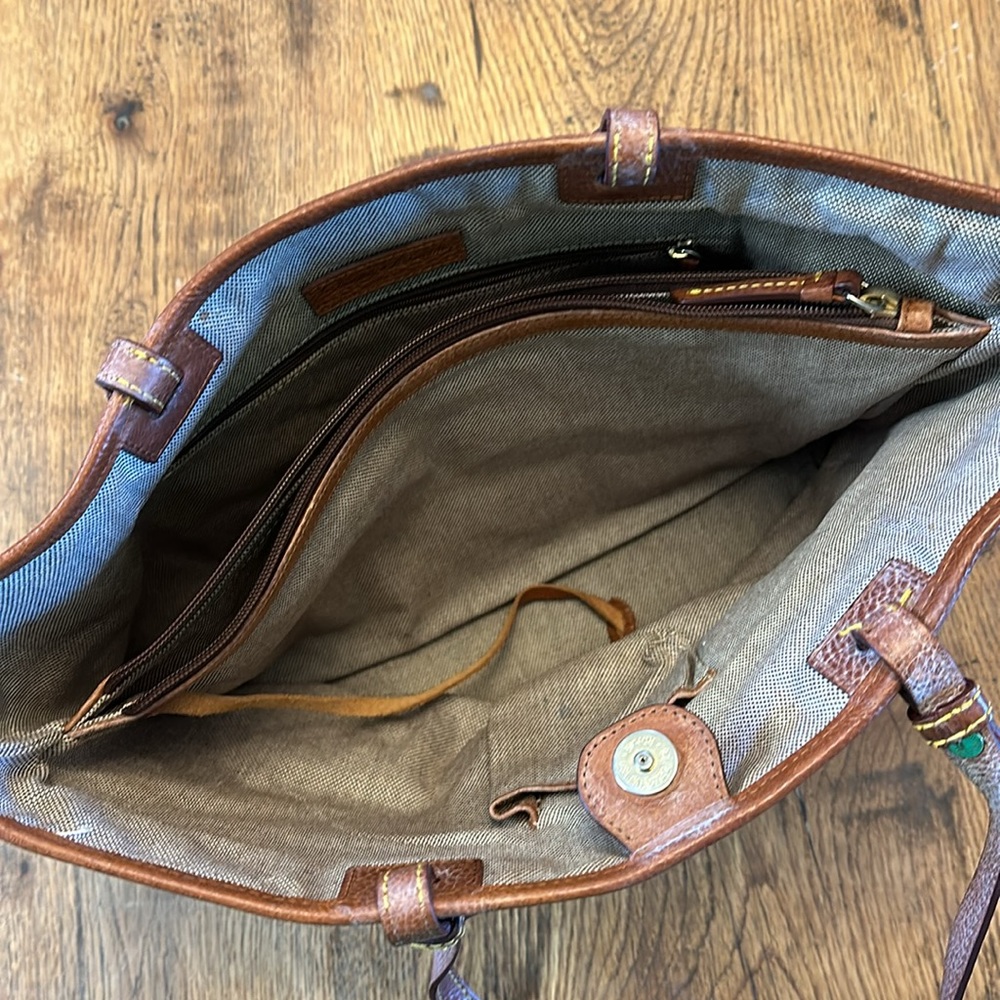 Beautiful Suede Dooney & Burke bag - Picture 2 of 3